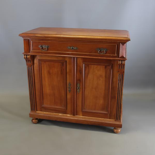 Halbschrank Gründerzeit