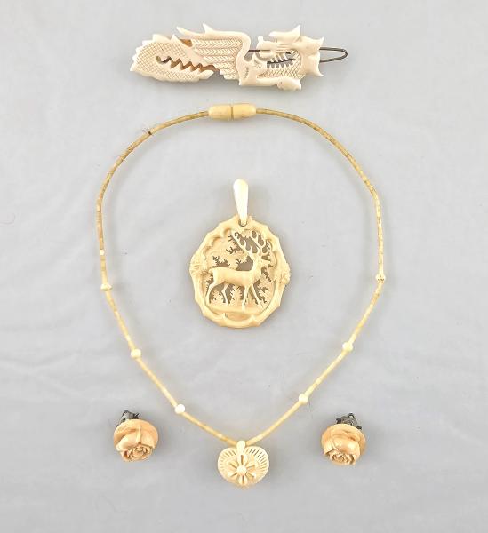 Posten Beinschmuck