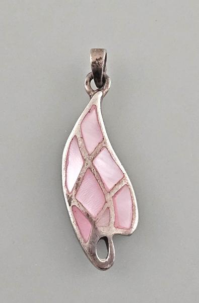 Silberner Perlmutt-Anhänger Flügel 4 x 1,5 cm