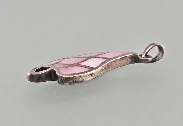 Silberner Perlmutt-Anhänger Flügel 4 x 1,5 cm