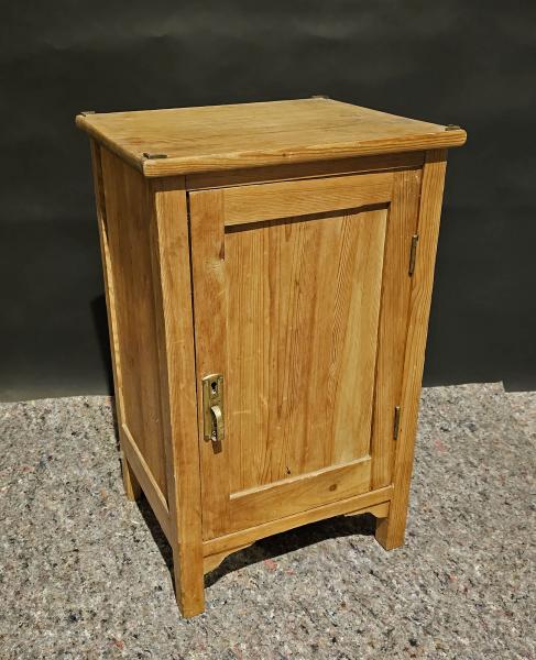 Nachtschrank Nadelholz