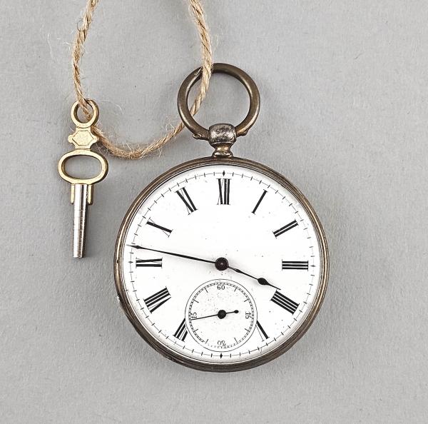 Versilberte Schlüssel - Taschenuhr