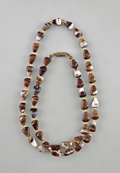 Modeschmuck Vintage Marmorierte Glasperlenkette braunweiß