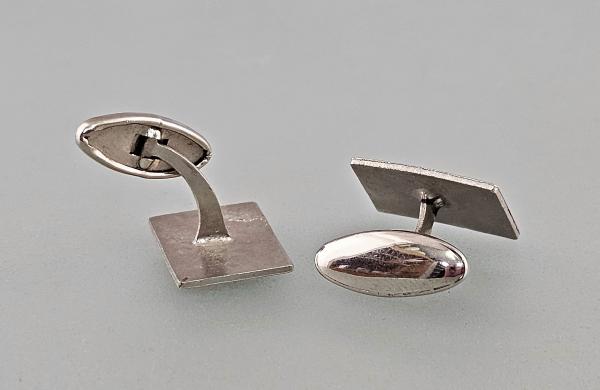 Paar Manschettenknöpfe silberfarben ziseliert Vintage 2x1,4cm