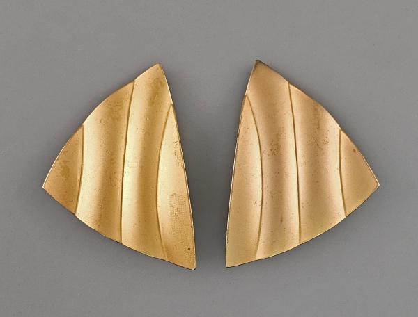 Vintage Ohrclips Modeschmuck Dreieck goldfarben 5x3,5cm
