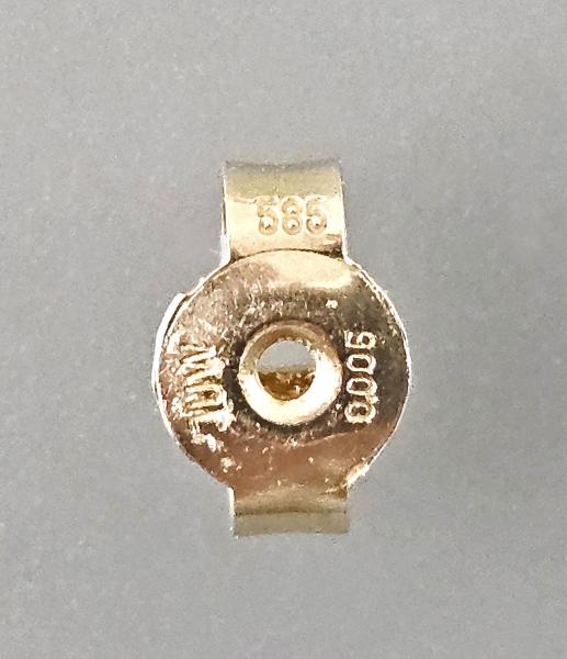 Saphir-Ohrstecker