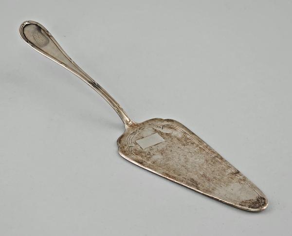 Versilberter Tortenheber Bahner 90er Auflage Kreuzbandrelief L 24 cm