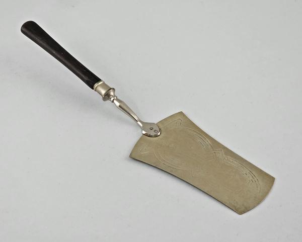Tortenheber Jugendstil geometrisch Holzgriff silberfarben L23cm