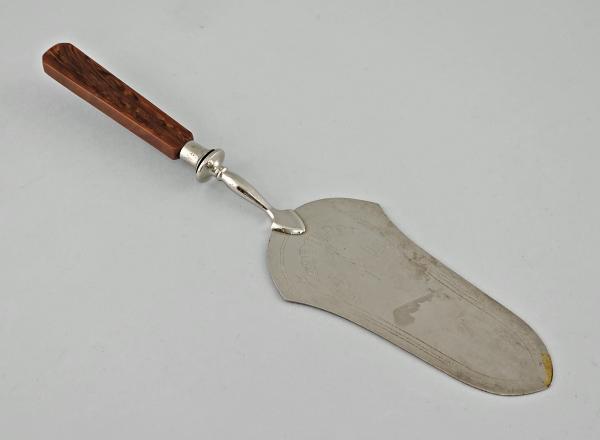 Tortenheber Art déco ziseliert Bakelitgriff silberfarben L 26,5 cm
