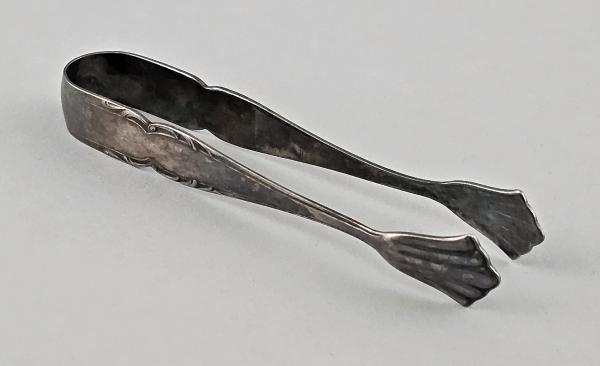 Versilberte Zuckerzange Wellner 90er Auflage Fächerdekor L 11 cm
