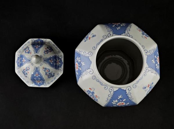 Deckelvase Lichte Fine China