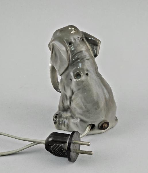 Rauchverzehrer sitzender Elefant