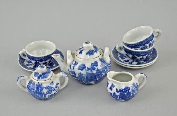 Asiatisches Puppenservice