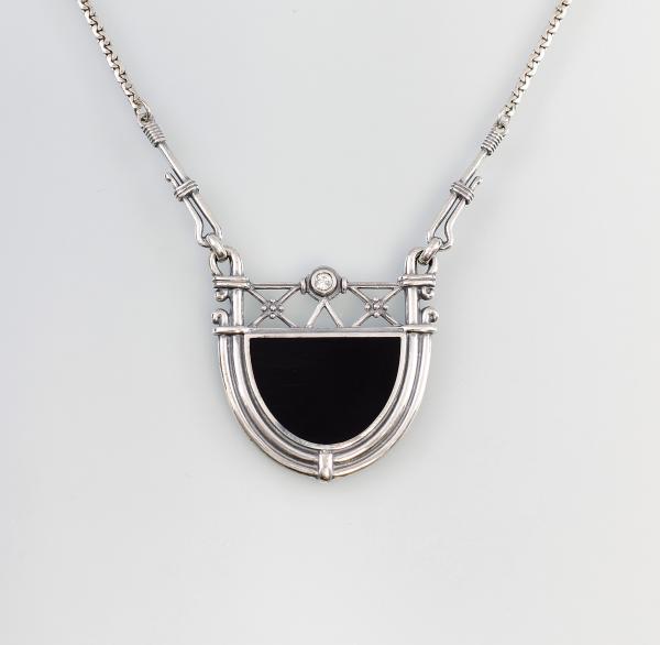 Collier Swarovski Stein und großer Onyxplatte