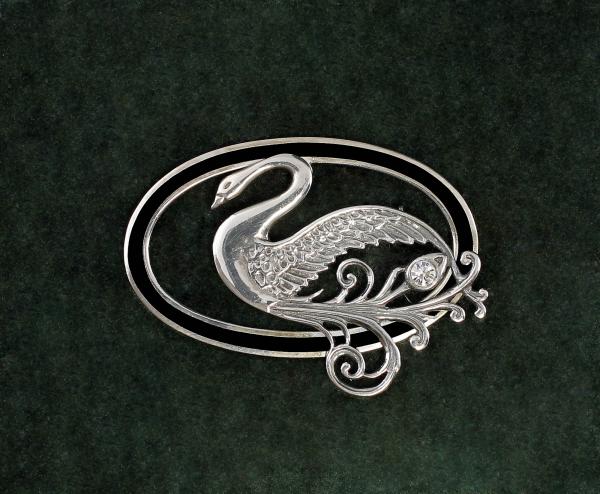 Jugendstil Brosche Schwan Swarovski und Onyx