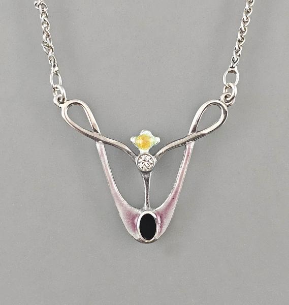 emailliertes Jugendstil Collier mit Onyx