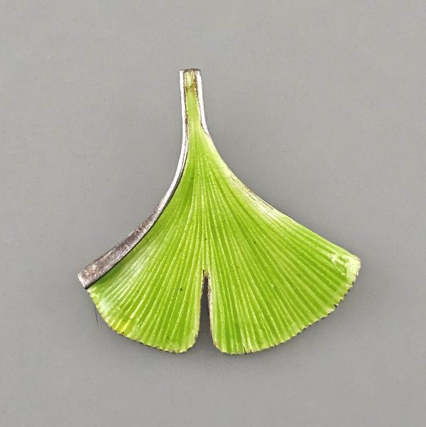 emaillierter Anhänger Ginkgo