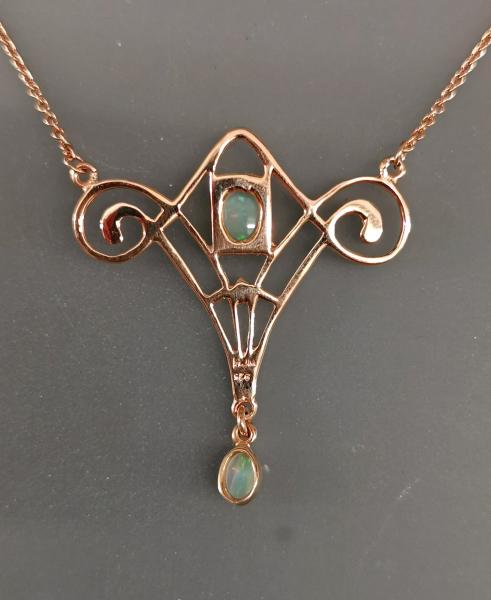 rosévergoldetes Collier mit Opalen Jugendstil