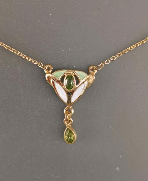 vergoldetes Collier Emaille hellgrün Peridot Jugendstil