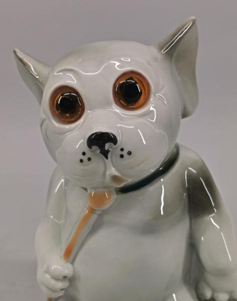 Mops Rauchverzehrer
