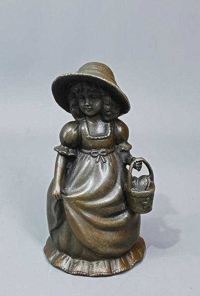 Bronze Tischglocke Mädchen
