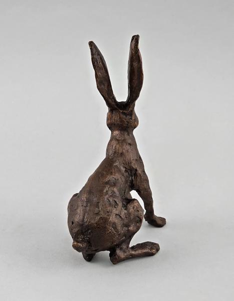 Bronze Skulptur sitzender Hase