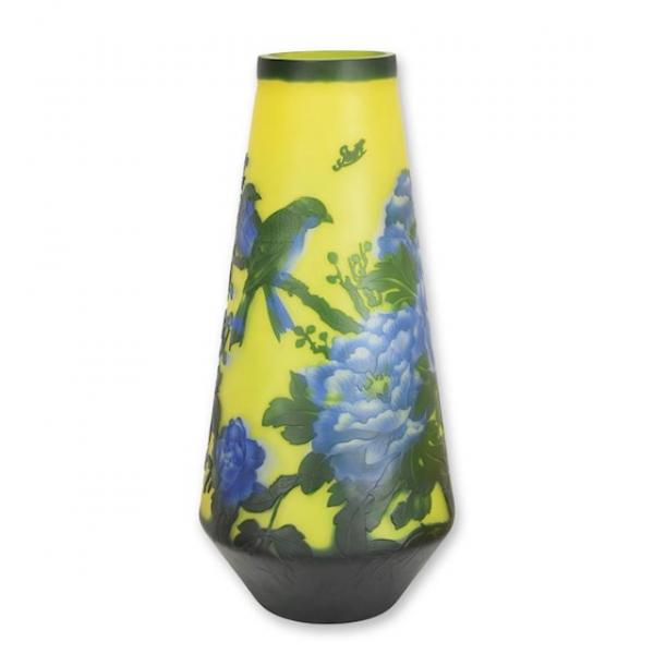 Kamee-Glas Vase Kirschblüte mit Singvogel