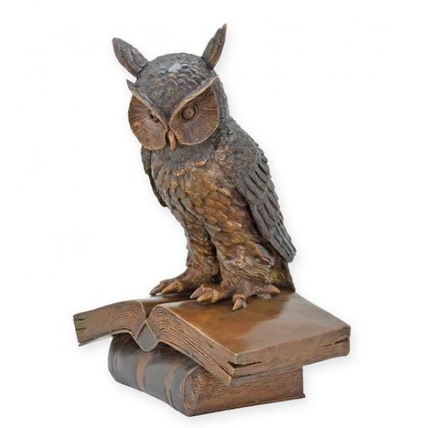 Bronze Skulptur Eule auf Bücherstapel