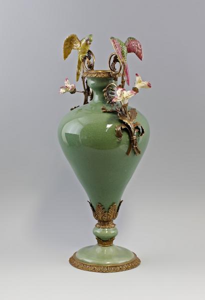 Große Vase mit Papageien