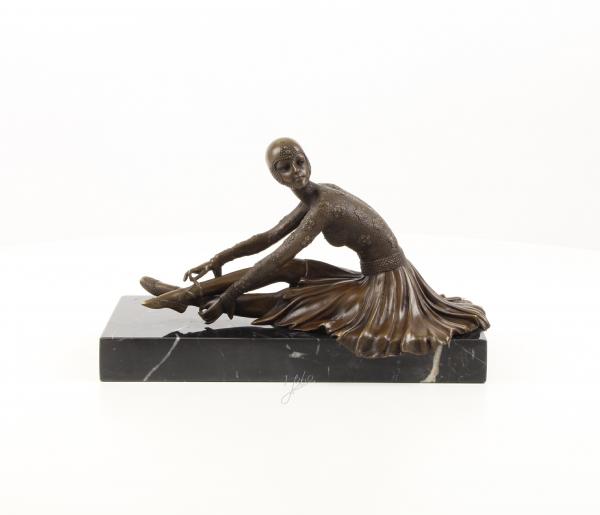 Bronze Skulptur Tänzerein "Tanara"