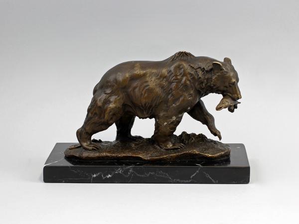Milo, Bronze Bär mit Fisch