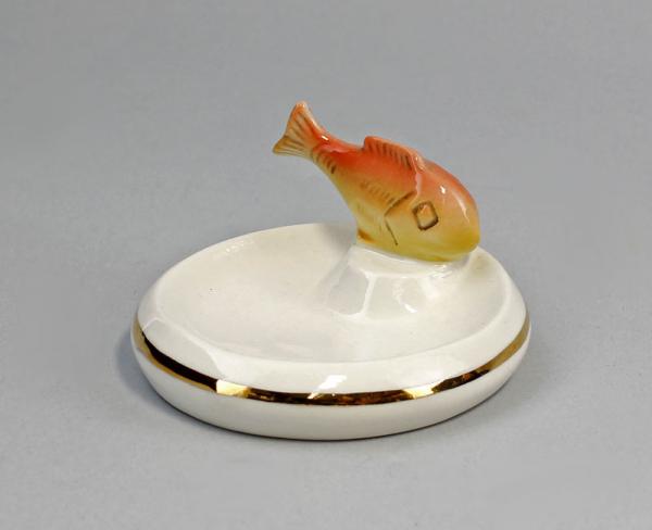 Schale mit Fisch rot / gelb