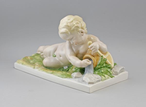 Putto mit Krug farbig