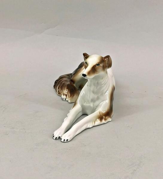Windhund liegend