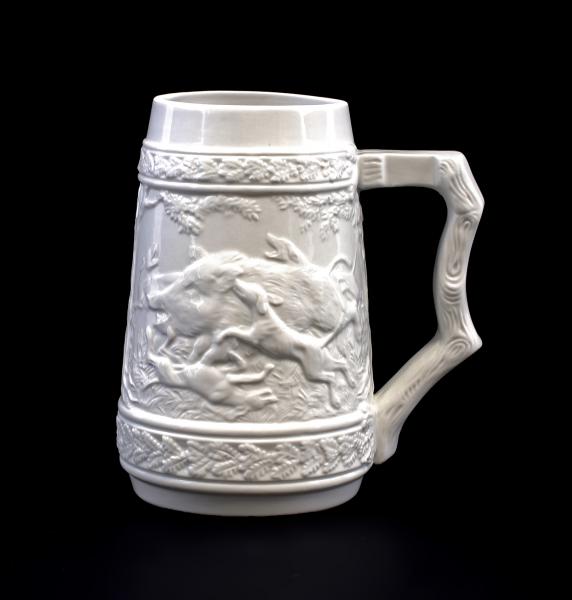 Bierkrug weiß Relief Jagd 1 Liter