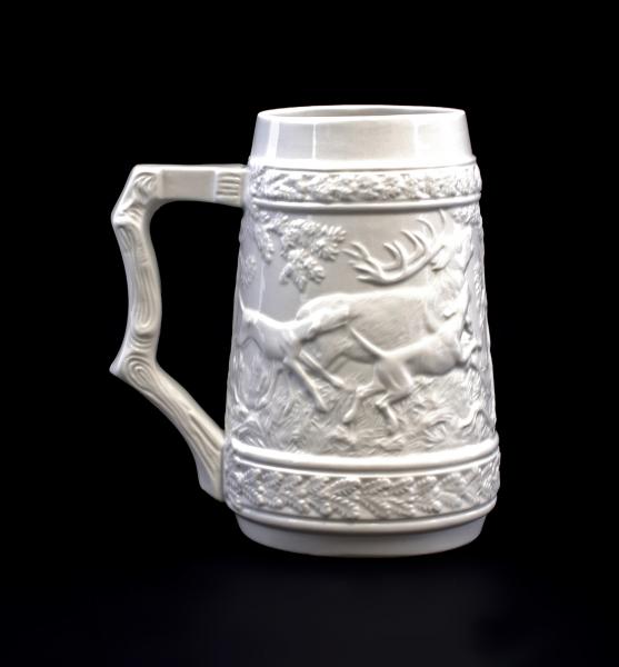Bierkrug weiß Relief Jagd 1 Liter