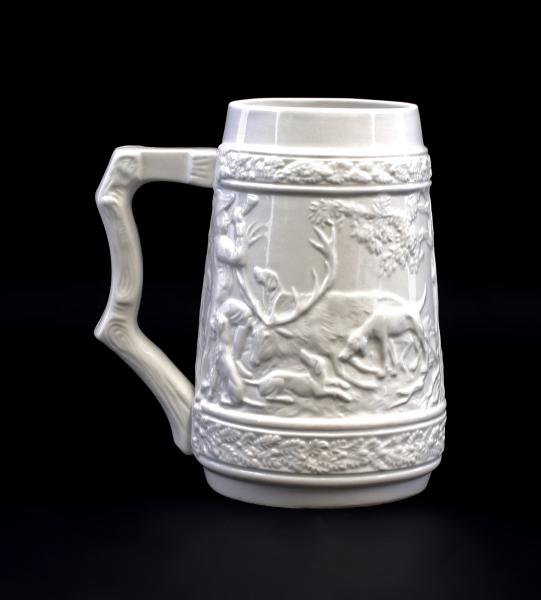 Bierkrug weiß Relief Jagd 1 Liter