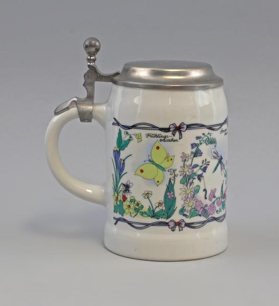 Bierkrug bunt bedruckt Zinndeckel 0,6 Liter