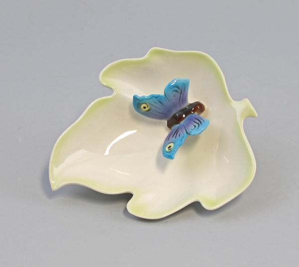 Blattschale mit Schmetterling blau grün