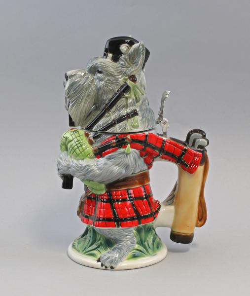 Figuren-Bierkrug Schnauzer mit Dudelsack