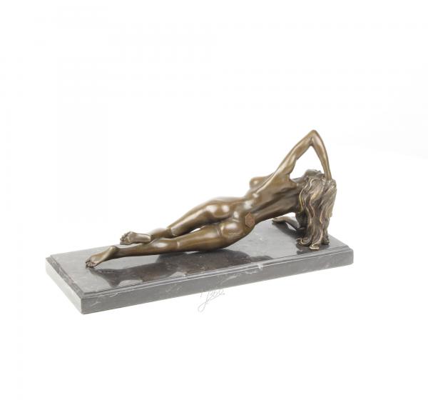 Bronze Skulptur nackte Frau