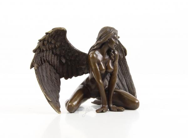 Bronze Skulptur geflügelter weiblicher Akt