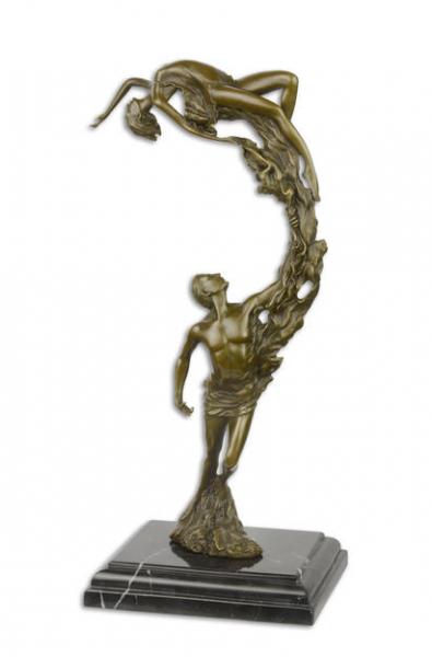 Bronze Skulptur junges Paar