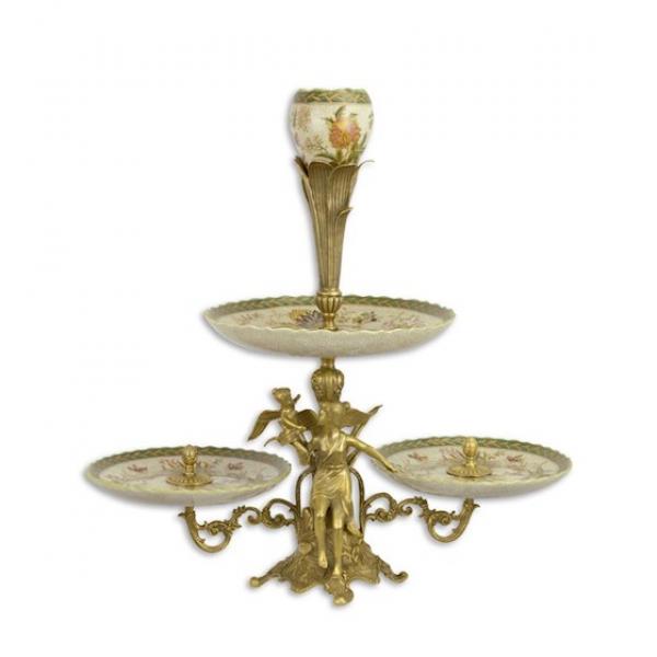 Figürliche Bronze Porzellan mit Bronzefassung Etagere