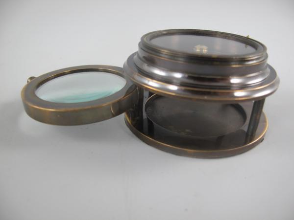Kompass Messing brüniert Lederbox