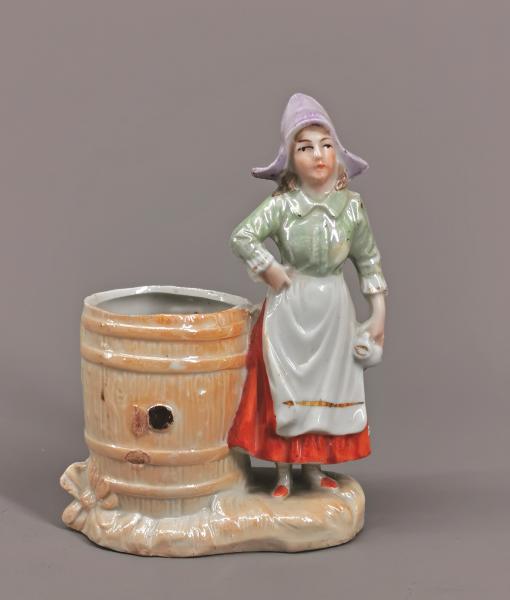 Nippes-Figur / Vase Thüringen Holländerin