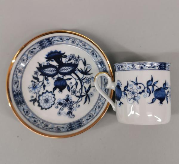 Porzellan Vitrinen-Tasse Royal Franconia Kobalt