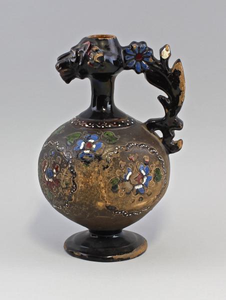 Orientalischer Figuren-Krug