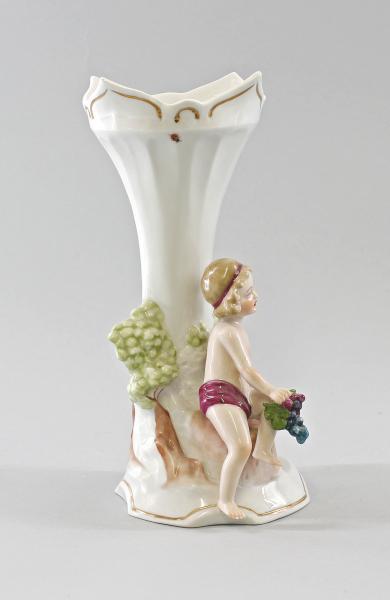 Vase mit Putto